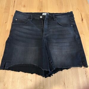 Nicole Miller Women's Black Denim Cut Off Shorts Sz 12